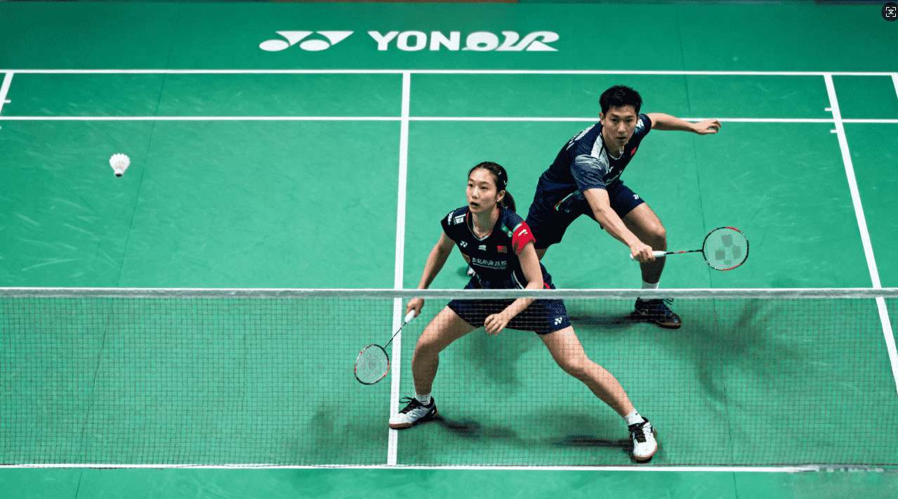 绿联星辰GS2200户外电源